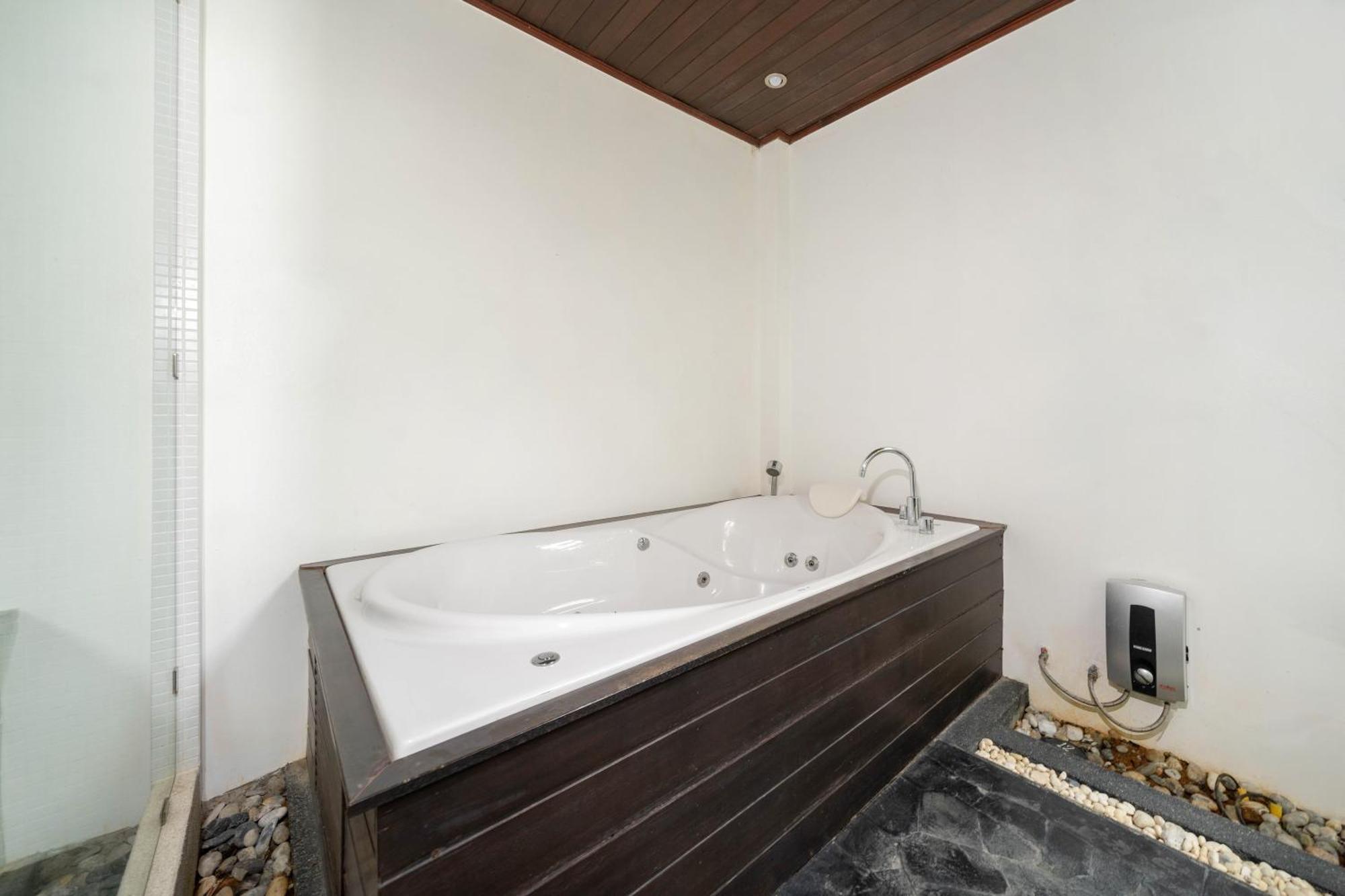 Villa Laguna Luxury Pool 3 Bedroom