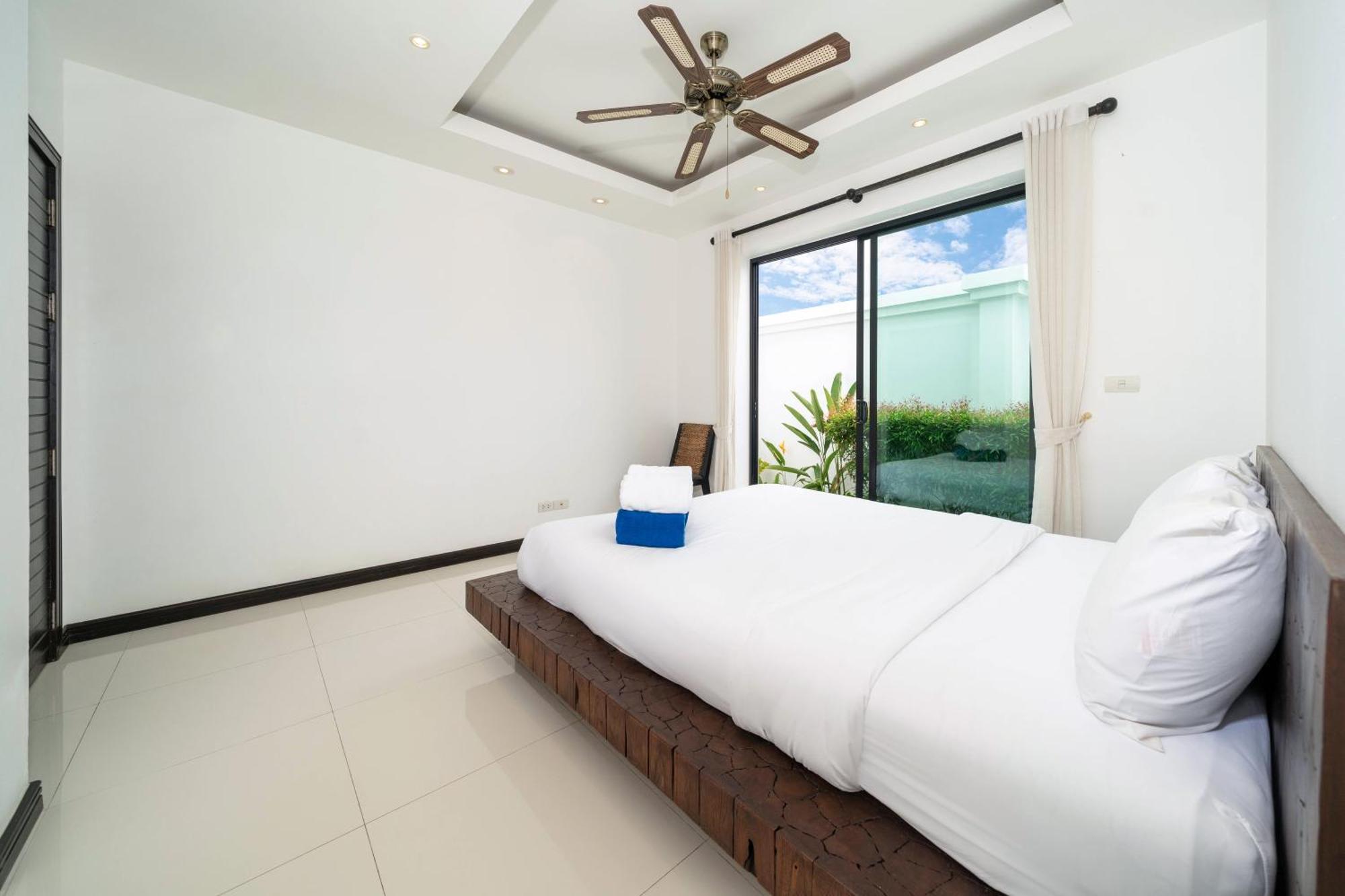 Laguna Luxury Pool 3 Bedroom